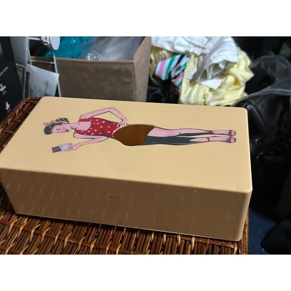 Retro Tissue Box Cover NEW Whimsical Fun Girly - Picture 2 of 4